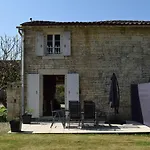 La Maison Des Grands Bambous - L'angoumois L'aunis La Saintonge La Boutonne *