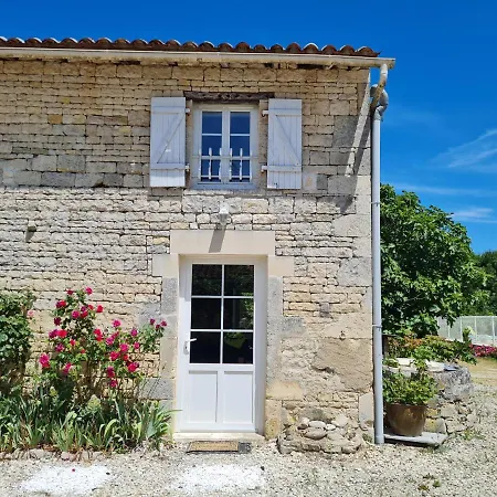 La Maison Des Grands Bambous - L'angoumois L'aunis La Saintonge La Boutonne 別荘 Louzignac
