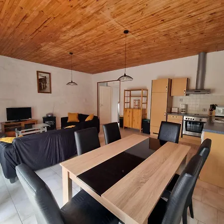 La Maison Des Grands Bambous - L'angoumois L'aunis La Saintonge La Boutonne 度假居 Louzignac