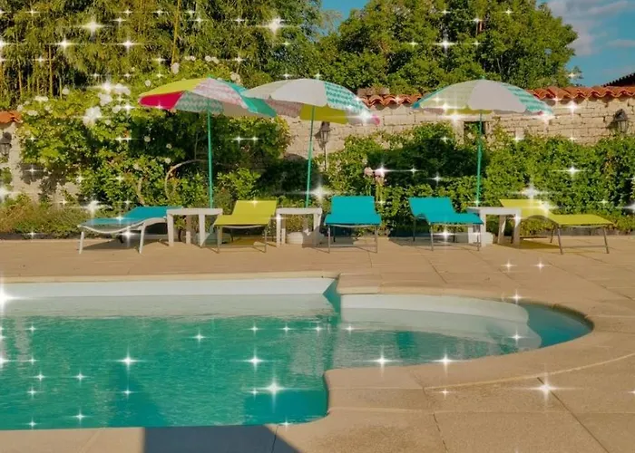 בית נופש La Maison Des Grands Bambous - L'angoumois L'aunis La Saintonge La Boutonne *