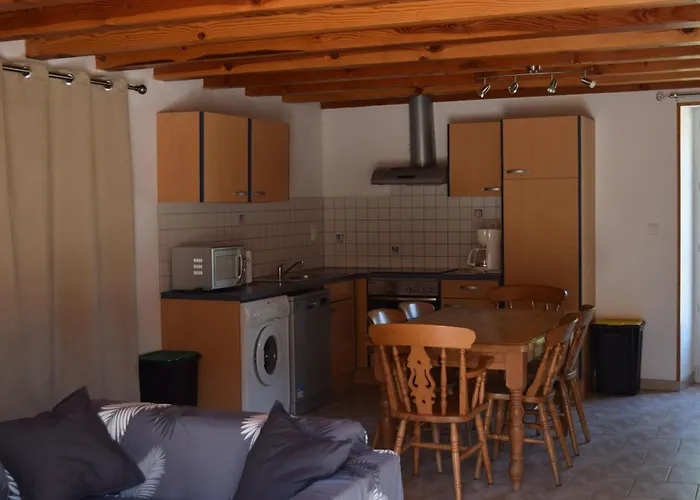 בית נופש La Maison Des Grands Bambous - L'angoumois L'aunis La Saintonge La Boutonne *