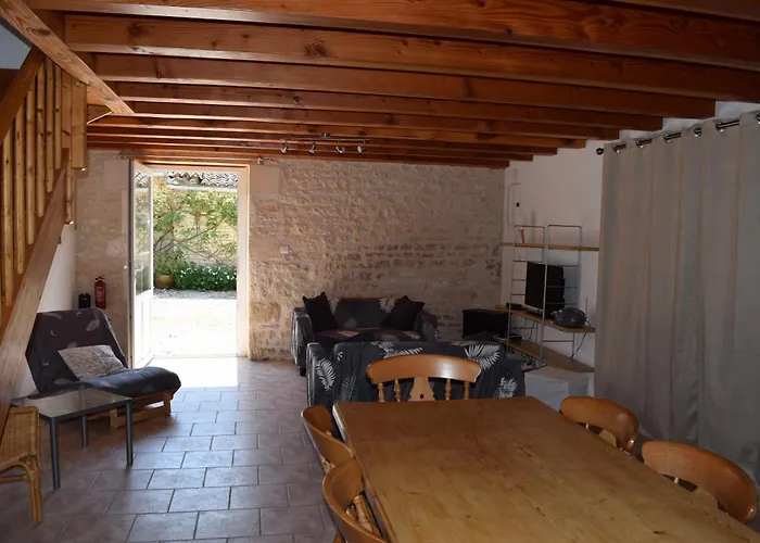 La Maison Des Grands Bambous - L'angoumois L'aunis La Saintonge La Boutonne *