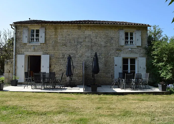 La Maison Des Grands Bambous - L'angoumois L'aunis La Saintonge La Boutonne * Louzignac